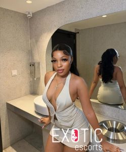 Karuzi escort ahg