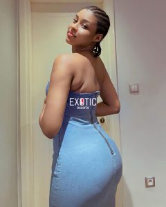 Erongo escort