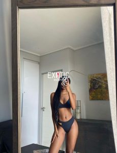Baie Sainte Anne escort