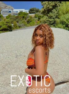 Mont Buxton escort